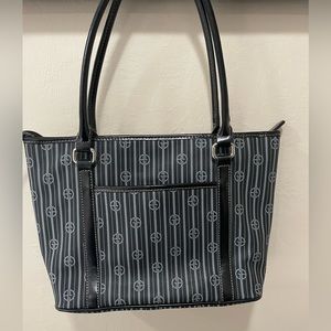 Giani Bernini Signature Bag Purse Black Silver Shoulder